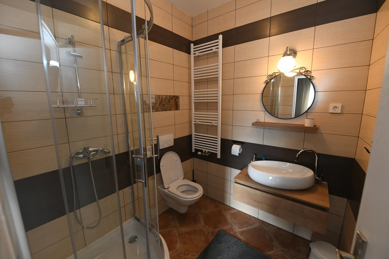 Klet Cinkus Bed and Breakfast Hrvatski Leskovac Exteriör bild