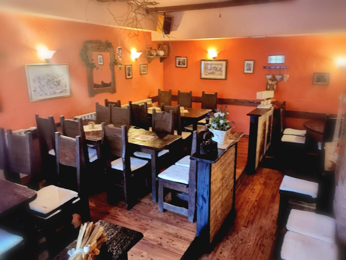 Klet Cinkus Bed and Breakfast Hrvatski Leskovac Exteriör bild